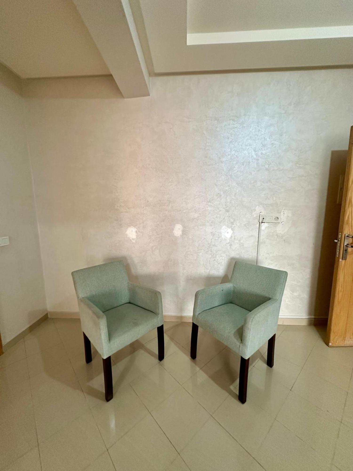 Salon A Avenue Med 6 Centre De Gueliz 10 Apartment *