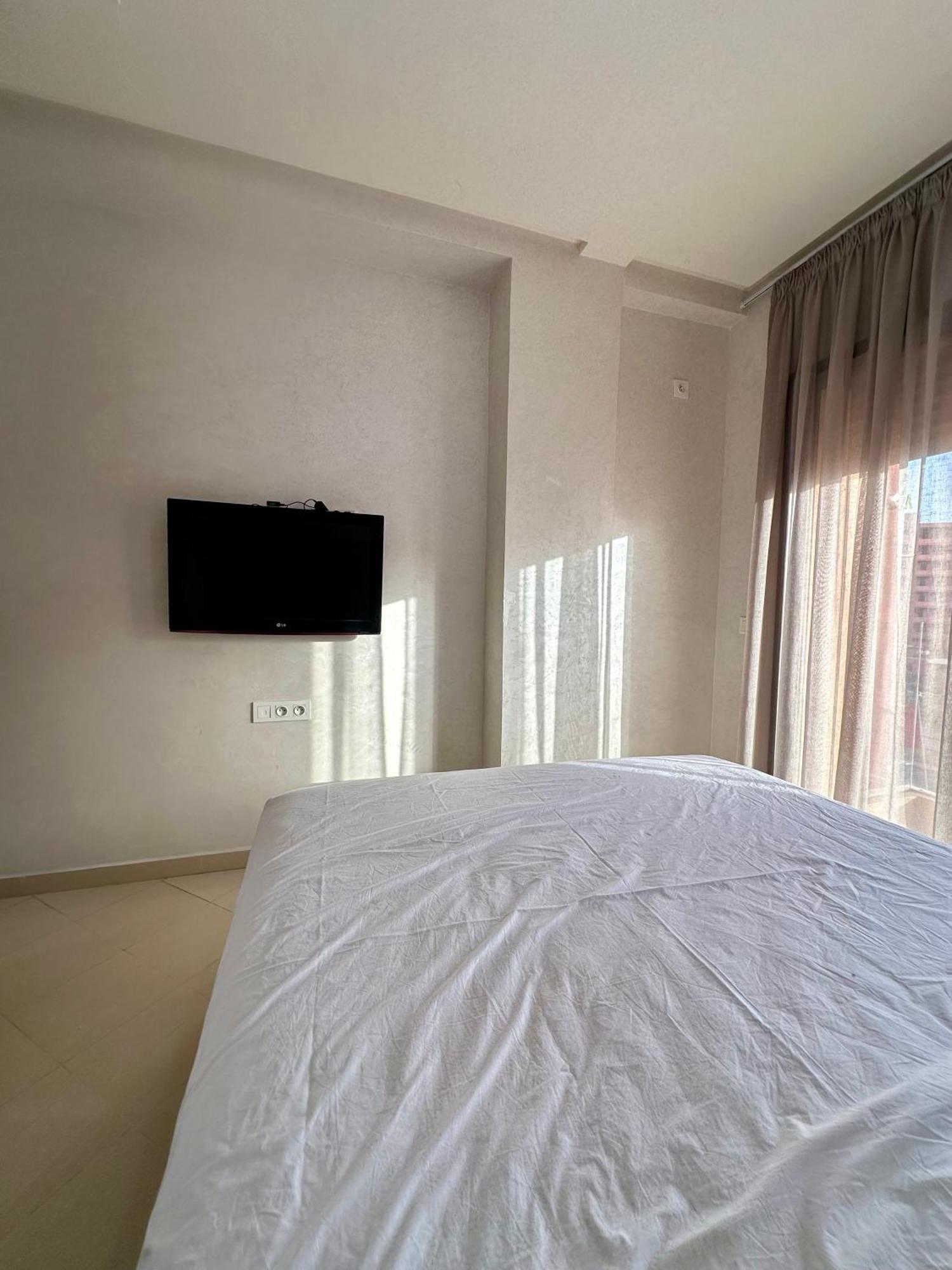 شقة Salon A Avenue Med 6 Centre De Gueliz 10 *